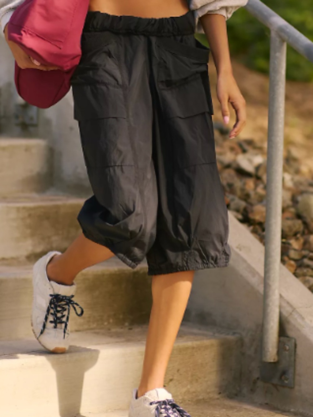 NWT Daily Practice Caro Capri Pants Sz M in Black Onyx Sporty